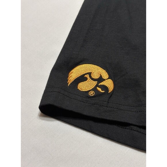 Iowa Hawkeyes Champion Shirt Short Sleeve Crewneck Embroidered Mens 2XL XXL NWOT - Picture 3 of 10